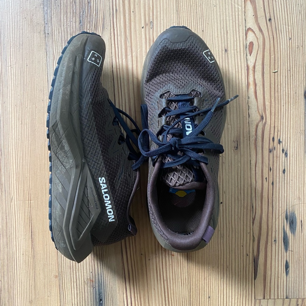 Salomon women’s Dark Brown Athletic Shoes